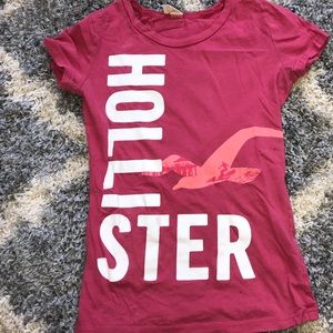 Hollister Graphic Tee